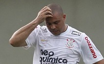 Ronaldo xét nghiệm ADN để nhận con rơi