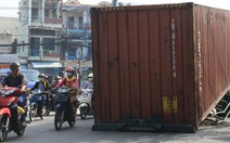 Ám ảnh lật container