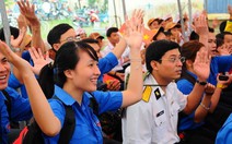 Đoàn cựu binh tàu không số đến cảng Sa Kỳ