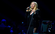 Barbra Streisand biểu diễn ở lễ trao giải Oscar 2013