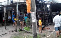 Cà Mau: cháy rụi 4 nhà dân
