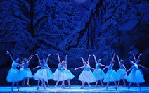 Xem miễn phí trích đoạn vở ballet "Kẹp hạt dẻ"