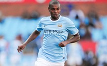 Fernandinho sẵn sàng cho trận gặp Barcelona