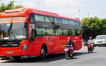 Cán qua đầu nạn nhân, tài xế xe khách không hề hay biết