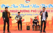 Cháy hết mình biểu diễn nghệ thuật đường phố