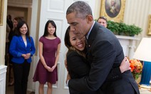 ​Obama, Nina và cái ôm nổi tiếng