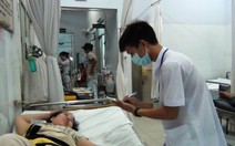 ​Ăn cháo lòng, 40 công nhân nhập viện