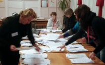 Nga “tôn trọng” chứ không “công nhận” bầu cử ở đông nam Ukraine
