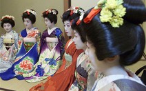 Geisha Nhật phải học cách tự vệ trước nguy cơ