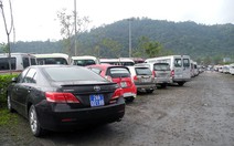 ​Cán bộ, công chức vẫn đổ về lễ hội?