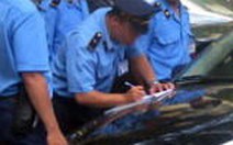 Làm rõ vụ thanh tra giao thông rút súng dọa bắn người