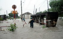 Mưa lớn, nhiều tuyến đường Biên Hòa mênh mông sông nước