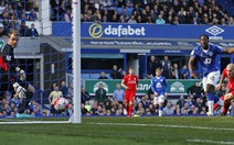 Liverpool hòa mướt mồ hôi trước Everton