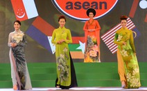 Quốc hoa các nước ASEAN trên áo dài Việt đẹp lung linh