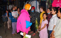 Đột ngột bị cắt điện nước, tiểu thương kéo lên huyện phản đối