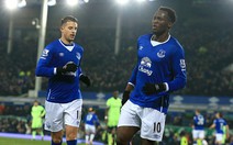 Lukaku tạo lợi thế cho Everton trước Man City