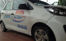 Nghi án chém chết tài xế vứt xác xuống đường rồi cướp taxi