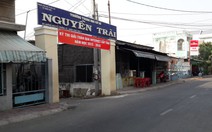 Phê bình vợ chồng thầy giáo bị tố “sàm sỡ”