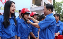 Vận động thanh niên chấp hành Luật giao thông