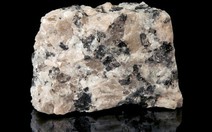 Cách phân biệt đá granite tự nhiên và đá nhuộm màu