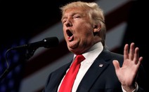 Ông Trump quyết không bỏ cuộc đua sau những lời thô tục
