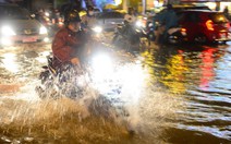 Triều cường vượt báo động 3, lo ngập diện rộng