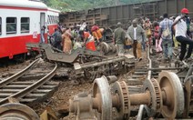 Tàu hỏa trật bánh lật nhào ở Cameroon, 55 người chết