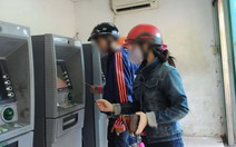 Cho thuê tên làm thẻ ATM: Chủ thẻ gánh nhiều hệ lụy