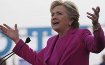 Khoảng cách giảm, người ủng hộ bà Clinton lo lắng