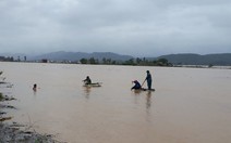 Nước sông Gianh lên cao, một người rơi xuống sông mất tích