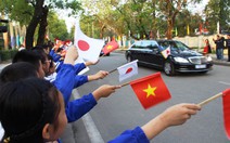 Dân Huế nồng nhiệt chào đón Nhật hoàng