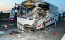 Đụng xe trên cao tốc TP.HCM - Trung Lương, 2 người chết