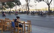 Kiôt trên vỉa hè