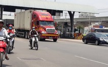 Nhà xe khổ sở vì trạm thu phí bán vé cứng nhắc