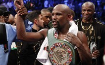 Mayweather hạ knock-out McGregor trong trận boxing tỉ đô