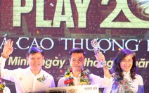 Văn Toàn tặng tiền giải thưởng Fair Play 2017 cho Thùy Trang