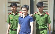 Dùng ly thủy tinh đánh bạn nhậu tử vong
