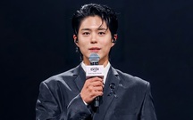 MAMA 2025 tưởng niệm nạn nhân vụ cháy chung cư tại Hong Kong, Rosé BlackPink nhận Daesang