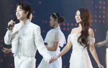 Câu nói của người dân vùng rốn lũ Chào năm mới 2026: Cứ tươi cười cùng nhau mà sống!