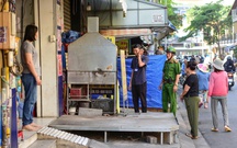 Lập lại trật tự vỉa hè phường Thạnh Mỹ Tây: Không cự cãi, người lấn chiếm tự tháo dỡ