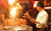 Hura Izakaya - điểm nhấn mới của kinh tế đêm tại Mena Town