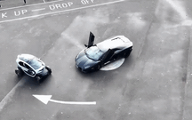 Ô tô điện mini lực kéo gấp đôi Lamborghini Aventador, chạy vượt Audi S1 Quattro