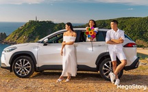 Du xuân xứ Nẫu trên Corolla Cross Hybrid