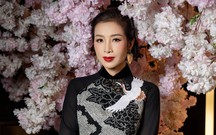 Khi lụa Nhật 'bay' trên dáng áo dài Việt của Võ Việt Chung