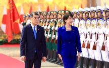 Lễ đón chính thức Thủ tướng Nhật Bản Takaichi Sanae tại Trụ sở Chính phủ