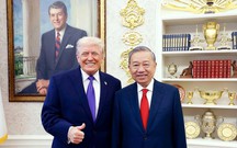 https://cdn2.tuoitre.vn/zoom/216_135/471584752817336320/2026/9/20/tbt-trump-1789908973317710206333-50-181-1085-1836-crop-17899090343281596467592-3-0-1020-1628-crop-17899090455131631515031.jpg