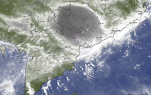 Nhiễu động gây sấm sét ì đùng, mưa dông sáng sớm ở TP.HCM