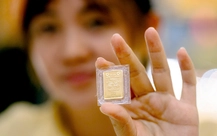 Giá vàng thế giới bất ngờ giảm mạnh