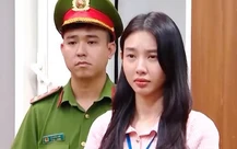 Hợp đồng với Sen Vàng giúp Thùy Tiên 'rời vai' chủ sở hữu kẹo Kera ra sao?