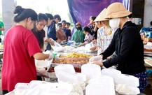 Những bếp lửa hồng nấu cơm tình nghĩa ở Hòa Thịnh